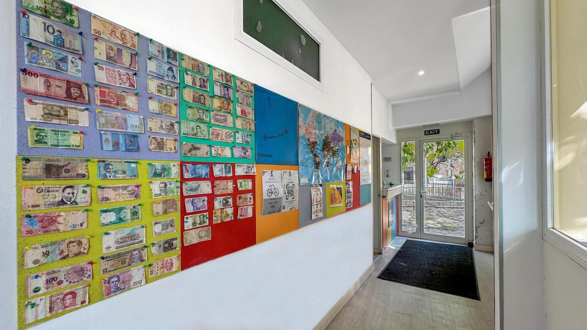 Port - Juvenil Hostel *