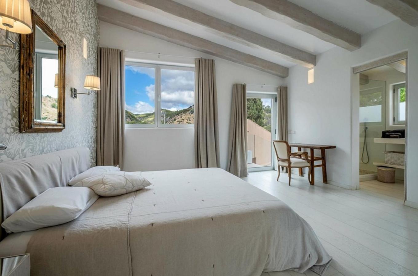Swish Sea-view Close To And Sandy Beaches