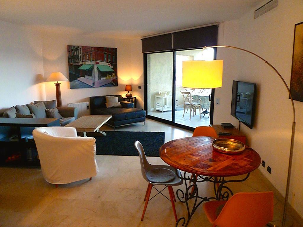 Vista Apartment *