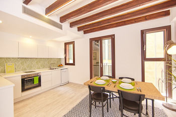 Remolars 3 Townhouse Apartment *