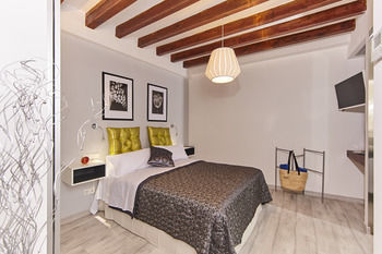 Remolars 3 Townhouse Apartment