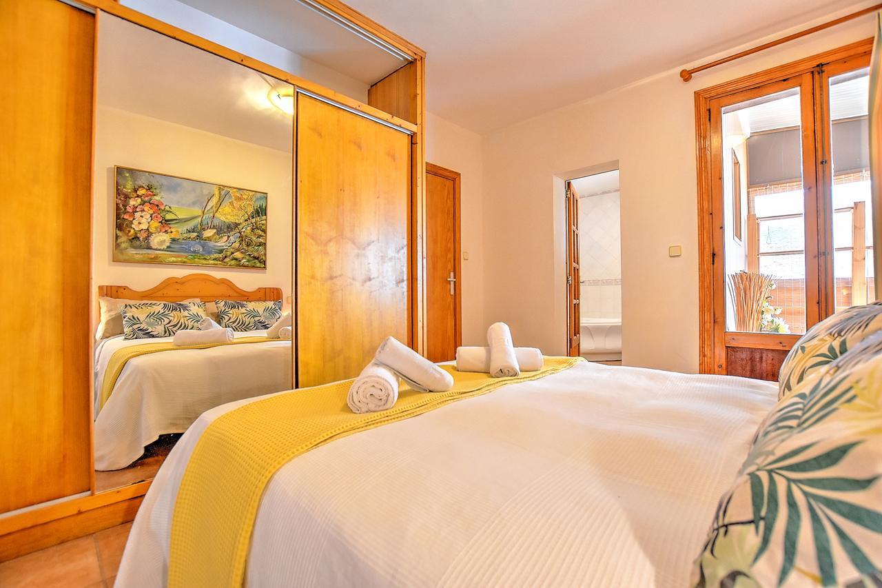 Holiday home Veler House