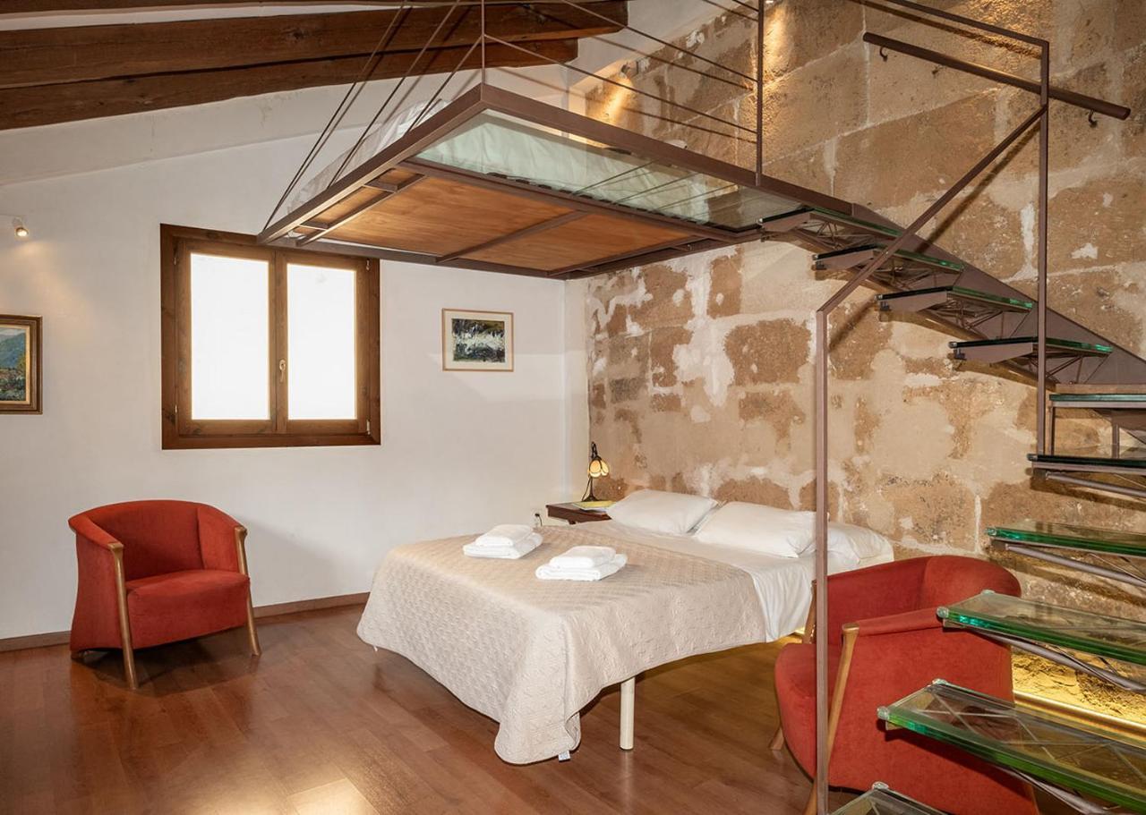 Hotel Ramon Llull House
