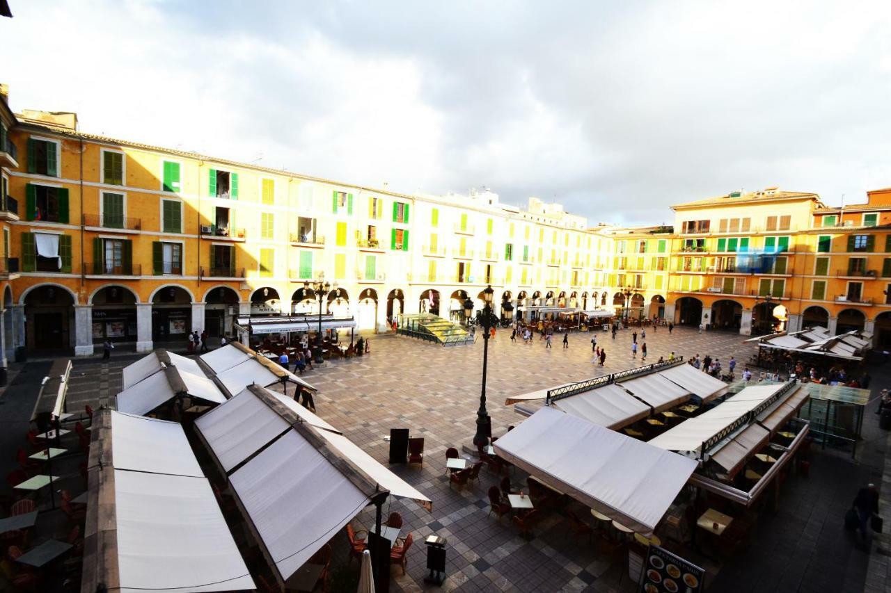 Plaza Mayor *