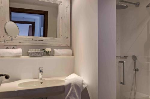 Staycatalina Boutique Apartahotel 4*
