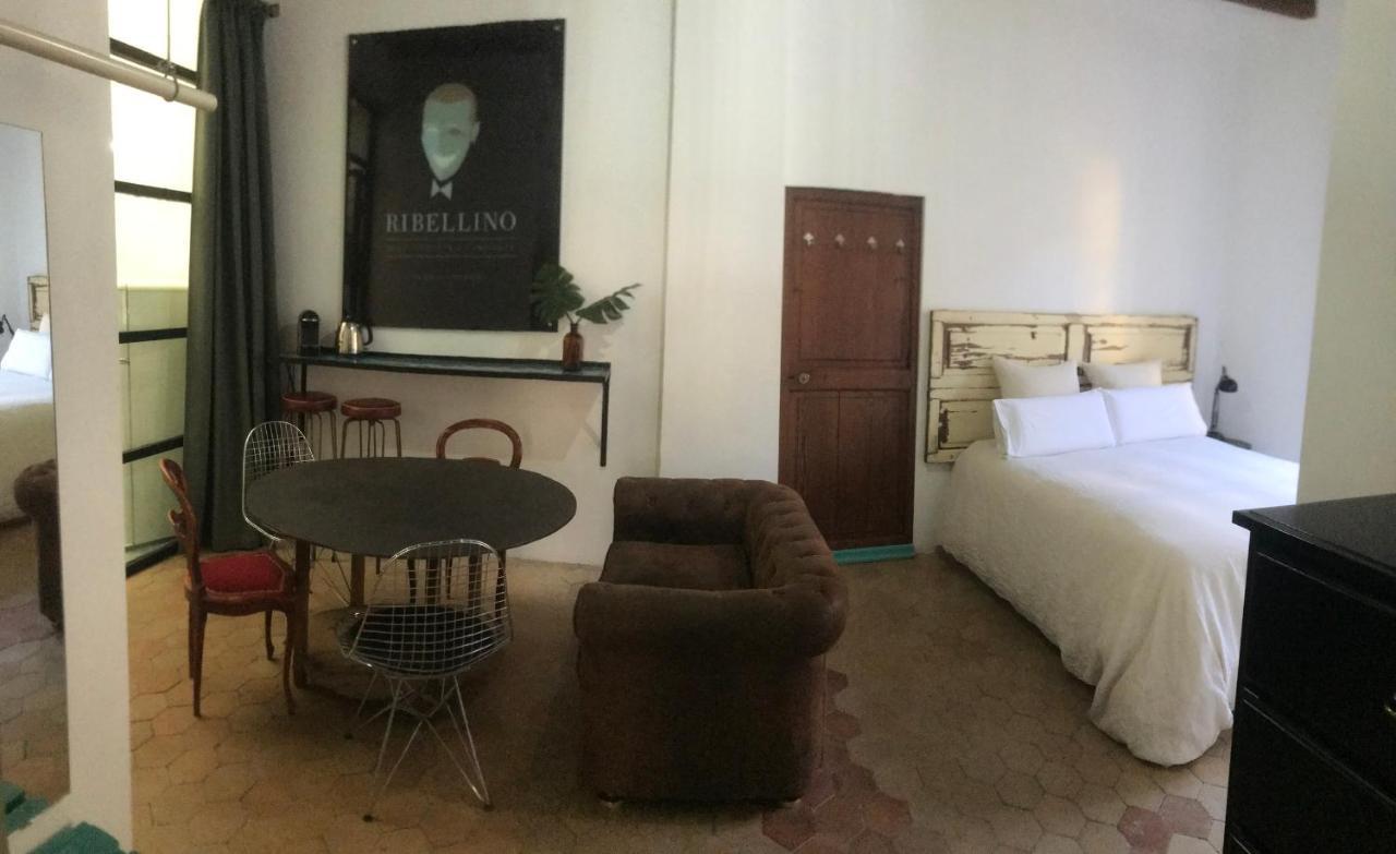Ribellino - Dog Admiral Urban Homestay