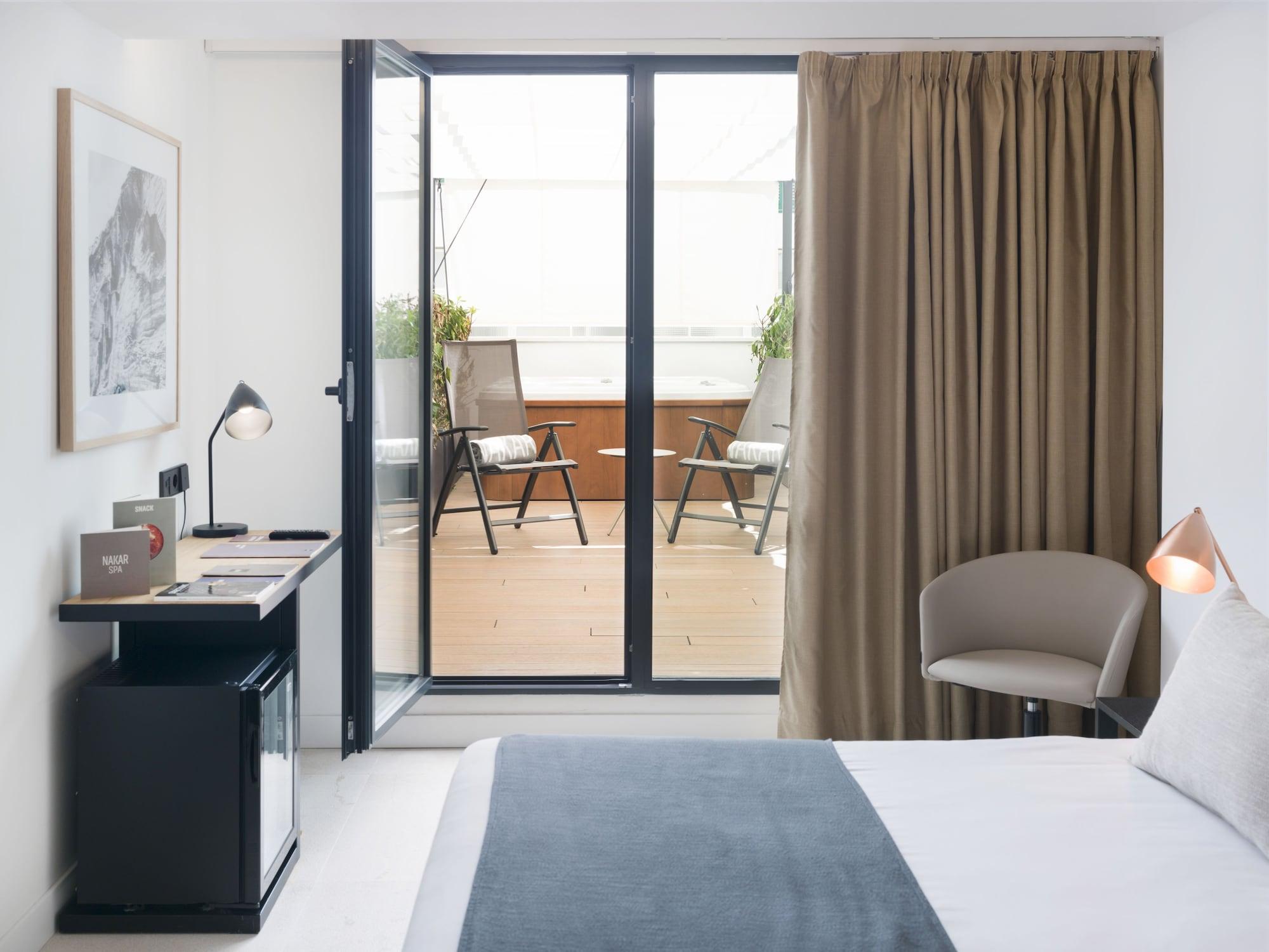 Hotel Nakar 4*