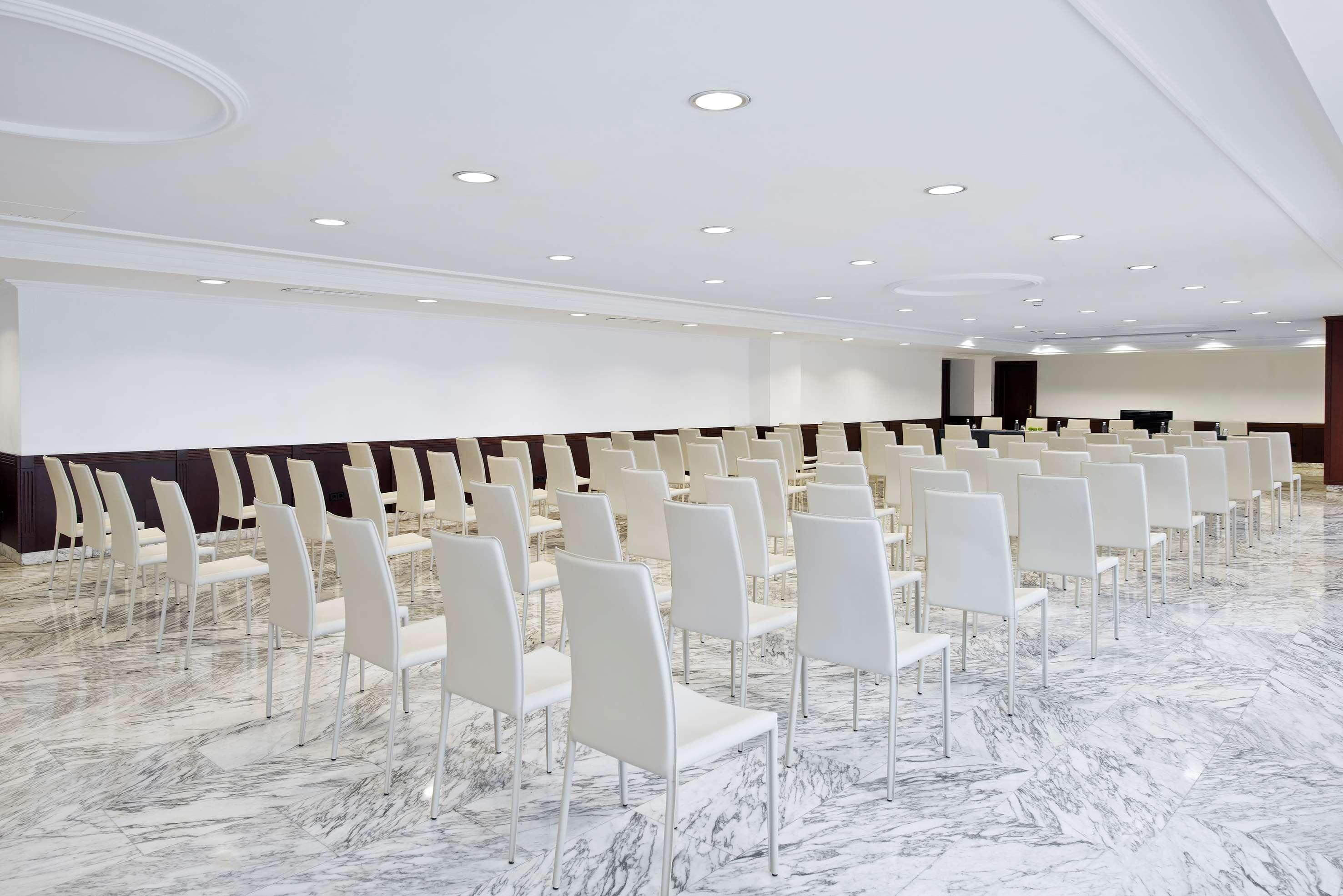 Melia Marina 4*