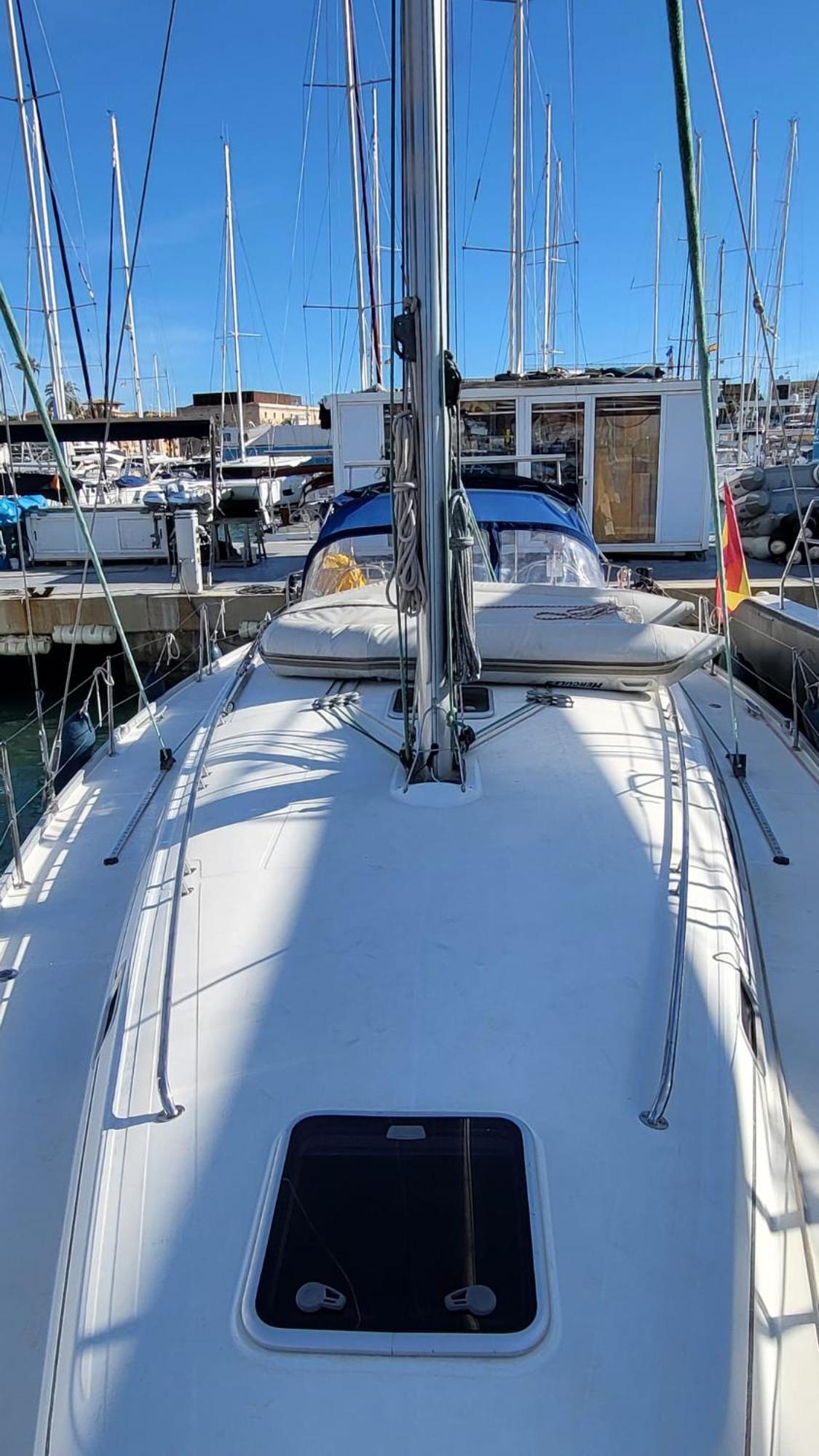 Botel Velero Beneteau Cyclades 43.4 Palma