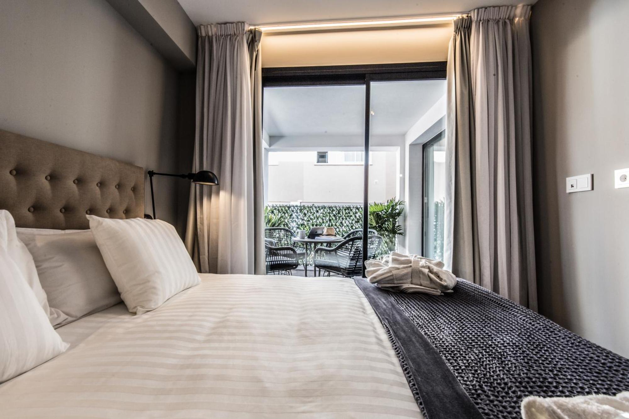 Terreno Suites