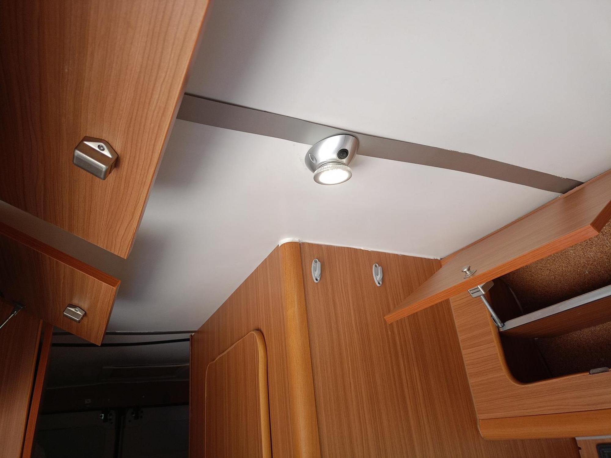 Furgoneta Camper Gran Volumen Campsite