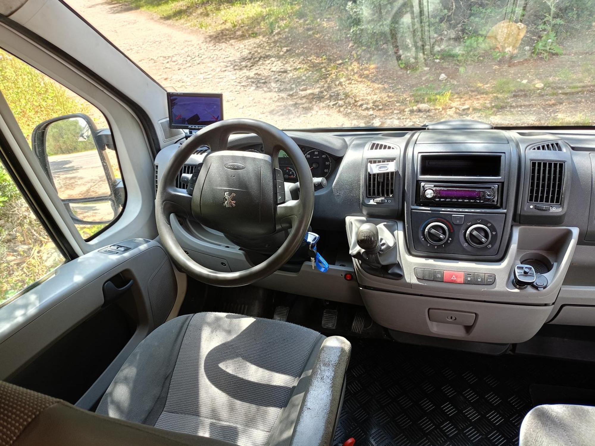 Campsite Furgoneta Camper Gran Volumen