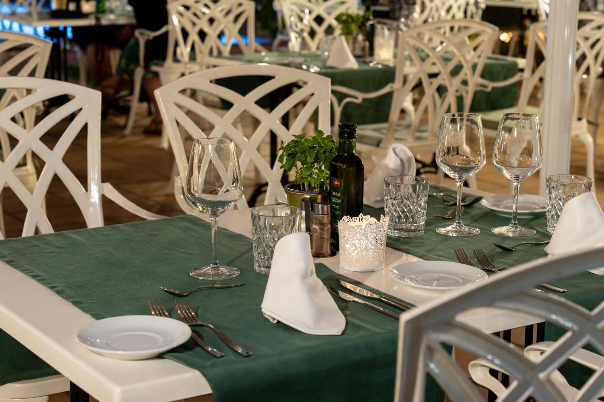 Hotel Araxa - Adults Only 3*