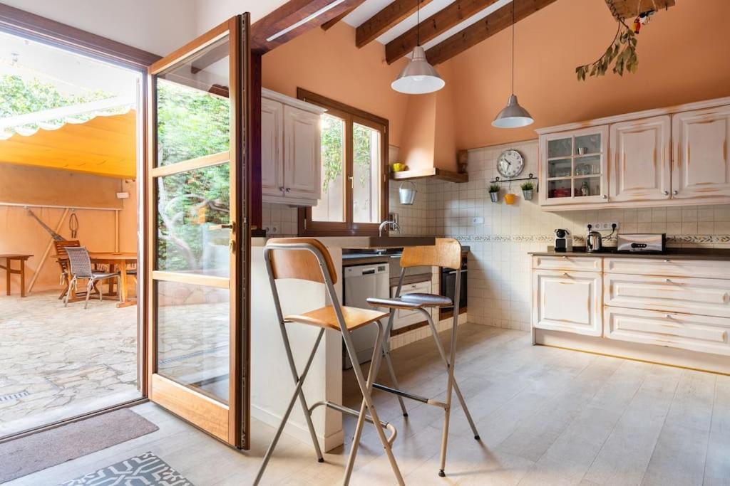 Es Llimoner - Charming House In Holiday home *